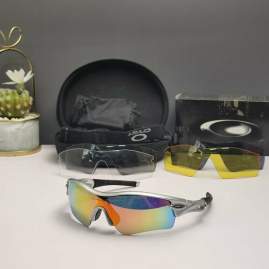 Picture of Oakley Sunglasses _SKUfw66124370fw